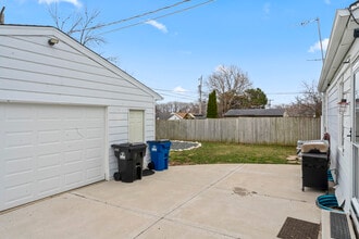 2515 E Crescent St in Racine, WI - Building Photo - Building Photo