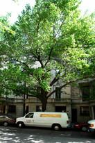 309 W 91st St in New York, NY - Building Photo