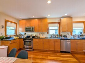 36 Orchard St, Unit 2 in Medford, MA - Building Photo