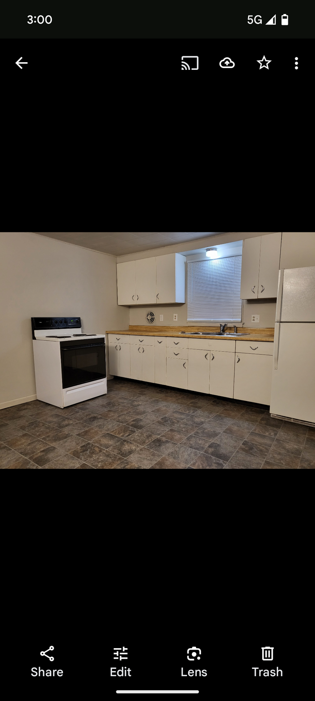1703 12th Ave N, Unit #3 in Grand Forks, ND - Foto de edificio - Building Photo