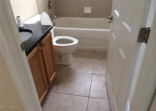 4117 1st St SW in Lehigh Acres, FL - Building Photo - Building Photo