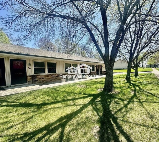 property at 1117 E 41st St