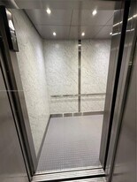 16500 Golf Club Rd in Weston, FL - Building Photo