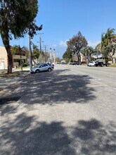 405 N Broadway in Redondo Beach, CA - Building Photo - Building Photo