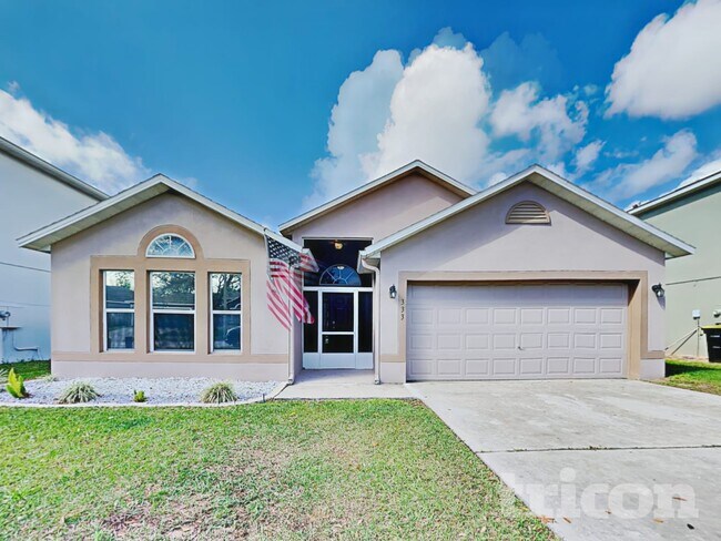 333 Milford St in Davenport, FL - Foto de edificio - Building Photo