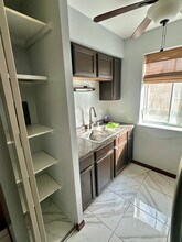 7320 N Rogers Ave in Chicago, IL - Building Photo - Building Photo