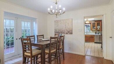 171 St Charles Ave in Biloxi, MS - Building Photo - Building Photo