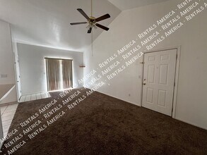 6338 S Colonial Way in Tempe, AZ - Building Photo - Building Photo