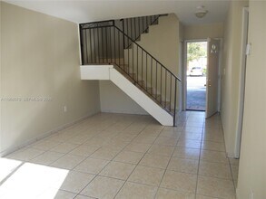 22 SW 14th Terrace in Homestead, FL - Building Photo - Building Photo
