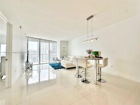 495 Brickell Ave, Unit 2809 in Miami, FL - Building Photo