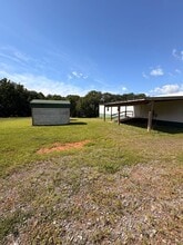 143 Little Macy Ln in Ararat, NC - Building Photo - Building Photo
