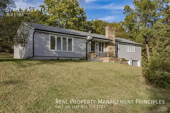 5745 N Ava Terrace in Kansas City, MO - Building Photo - Building Photo