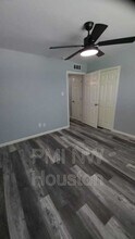 2677 Gessner Rd in Houston, TX - Building Photo - Building Photo