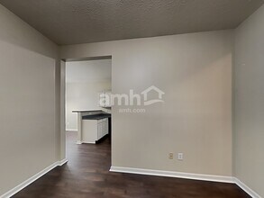 15476 Old Pond Cir in Noblesville, IN - Building Photo - Building Photo