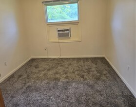 2431 Normandy Rd in Royal Oak, MI - Building Photo - Building Photo
