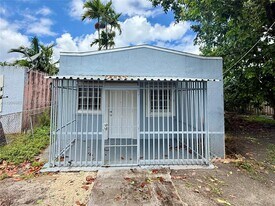 1345 NW 55th St in Miami, FL - Building Photo
