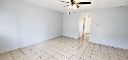 223 E Birch St in Calexico, CA - Building Photo - Building Photo