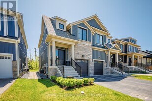 168 Yellow Birch Cres in Blue Mountains, ON - Building Photo