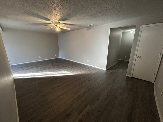 405 S 7th St in Rogers, AR - Building Photo - Building Photo