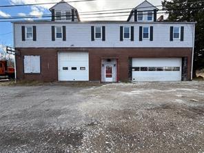 2213 Mt Hope Rd in Middletown, NY - Building Photo