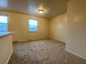 417 Millers Ln in Plum, PA - Building Photo - Building Photo