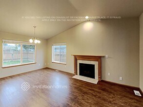 15472 Chestnut Dr SE in Monroe, WA - Foto de edificio - Building Photo