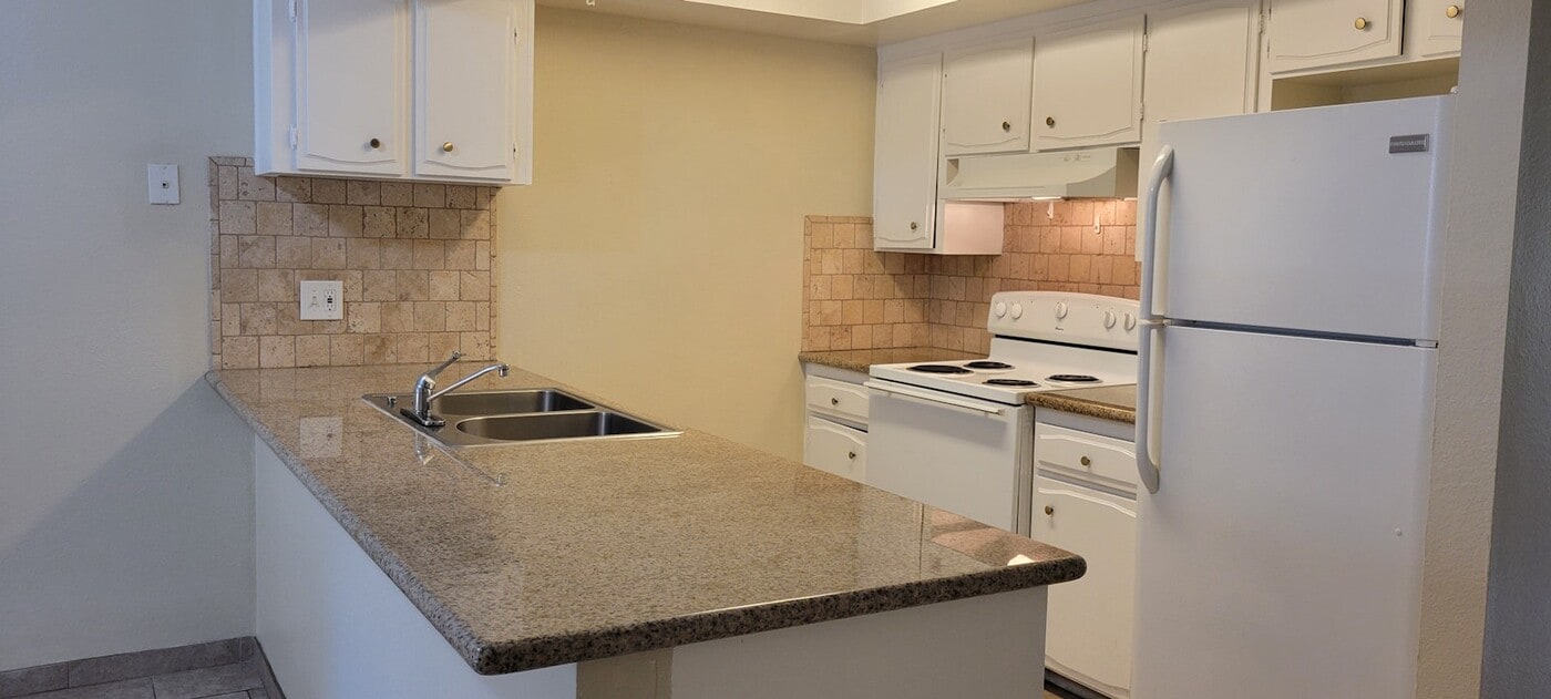 3430 N Marks Ave in Fresno, CA - Building Photo