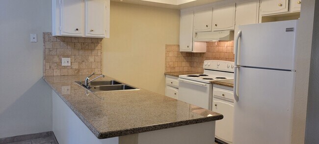property at 3430 N Marks Ave