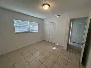 3571 Riverside Dr in Coral Springs, FL - Building Photo - Building Photo