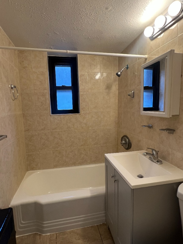 117 Washington St in East Orange, NJ - Foto de edificio - Building Photo