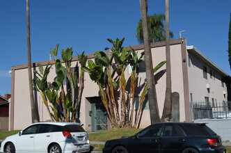 14919 Hartland St in Van Nuys, CA - Building Photo - Building Photo