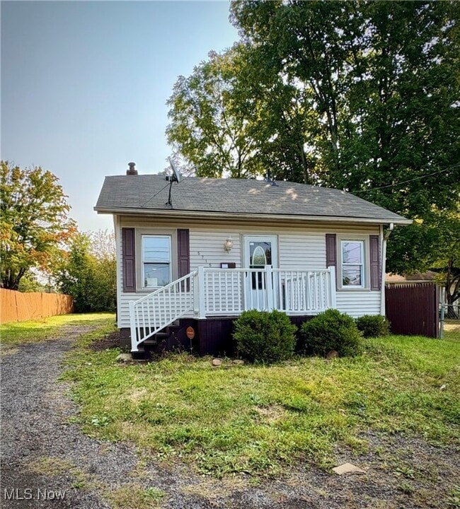 property at 5715 Southern Blvd