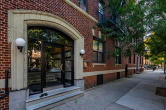 466 76th St in Brooklyn, NY - Foto de edificio - Building Photo