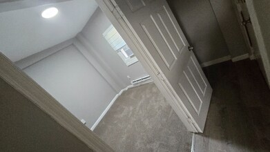3204 28th St SE-Unit -3 in Washington, DC - Building Photo - Building Photo