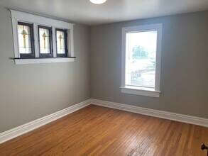 4922 Holly Hills Ave, Unit A (2F) in St. Louis, MO - Building Photo - Building Photo