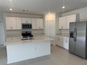17647 Monte Isola Wy in North Fort Myers, FL - Building Photo - Building Photo
