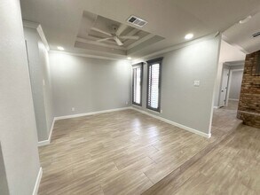 2302 Wydewood Dr in Midland, TX - Building Photo - Building Photo