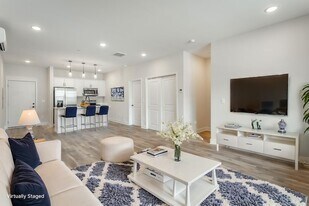 2318 E Main St, Unit N-303 in Chattanooga, TN - Building Photo
