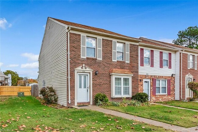 524 Hollomon Dr in Hampton, VA - Building Photo - Building Photo