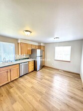 18607 104th Pl SE in Renton, WA - Building Photo - Building Photo
