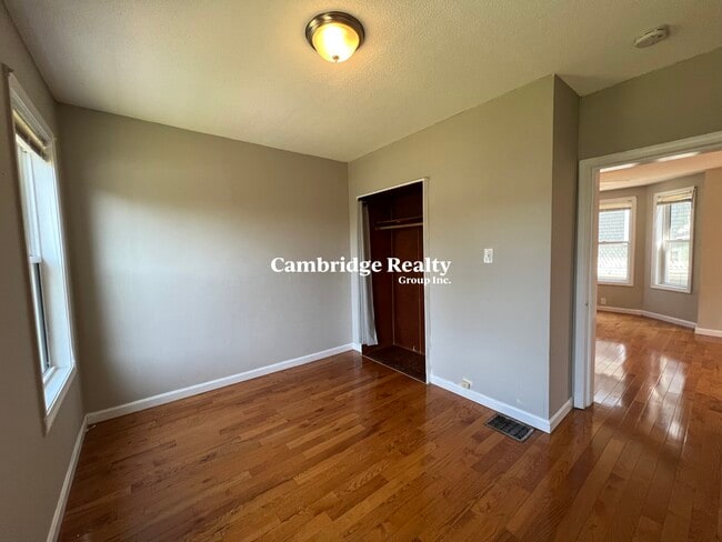 17 Hudson St, Unit 2