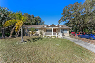 439 Palm Ter in DeLand, FL - Building Photo - Building Photo