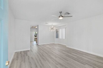 2052 Smoketree Village Cir in Henderson, NV - Building Photo - Building Photo