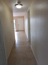 16 W 16th Ave in Hialeah, FL - Building Photo - Building Photo