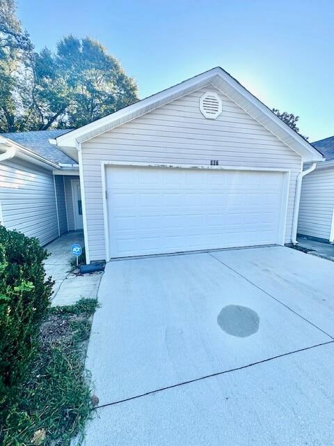 property at 967 Tray Dr