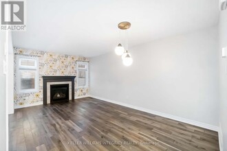 271 Willow Aster Cir in Ottawa, ON - Building Photo - Building Photo