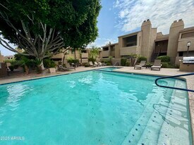 7950 E Starlight Way in Scottsdale, AZ - Building Photo