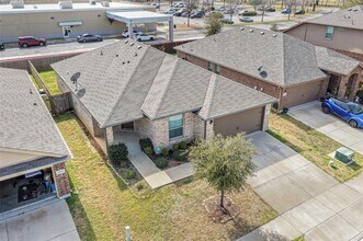 8228 Windsor Forest Dr in Fort Worth, TX - Building Photo - Building Photo