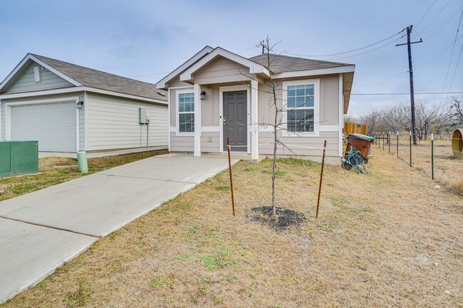 8326 Piedra Medina in San Antonio, TX - Foto de edificio - Building Photo