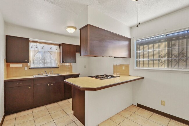 5440 Viceroy Dr in El Paso, TX - Foto de edificio - Building Photo